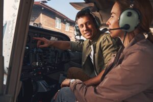 How to build flight hours, flight academies